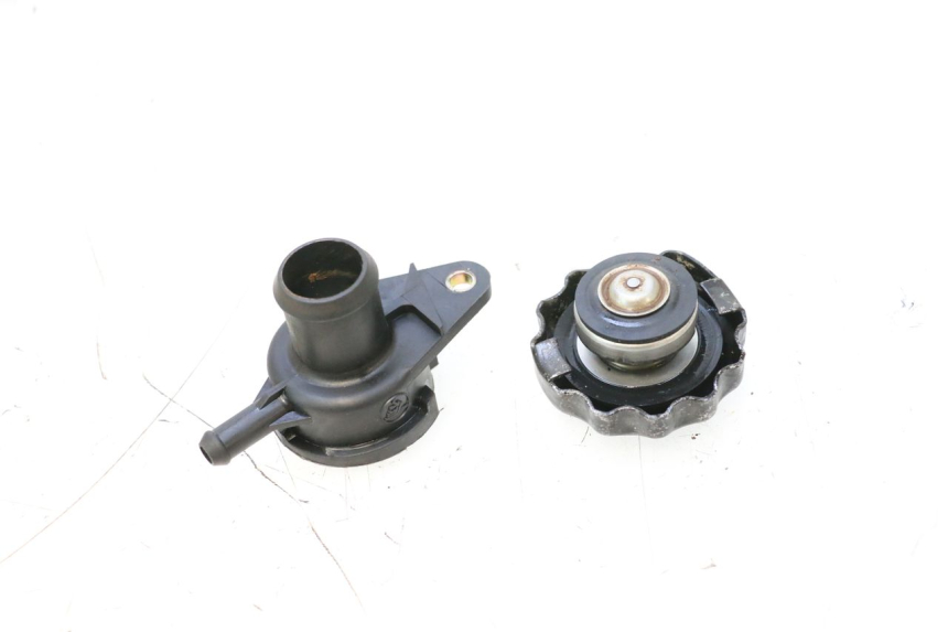 photo de KÜHLERDECKEL YAMAHA YP MAJESTY 125 (1998 - 2001) - Technische Nahaufnahme