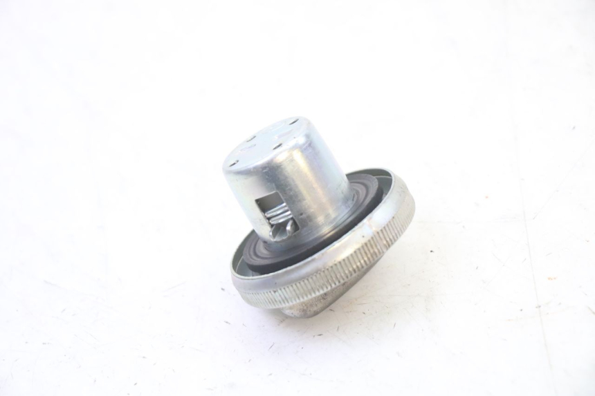 photo de TANKDECKEL KRAFTSTOFF ORCAL CAVARO 4T 50 (2019 - 2023) - Alternative Perspektive