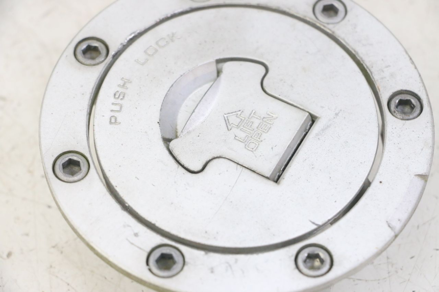 photo de TANKDECKEL HONDA CBF 500 (2004 - 2007) - Detailansicht des Bauteils