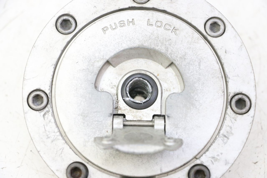 photo de TANKDECKEL HONDA CBR F SC25 1000 (1989 - 1992) - Gesamtansicht des Produkts