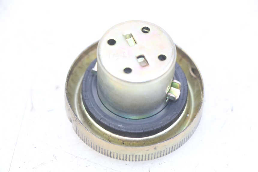 photo de TANKDECKEL KRAFTSTOFF SYM CROX 4T 50 (2016 - 2023) - Zoom auf Gebrauchszustand