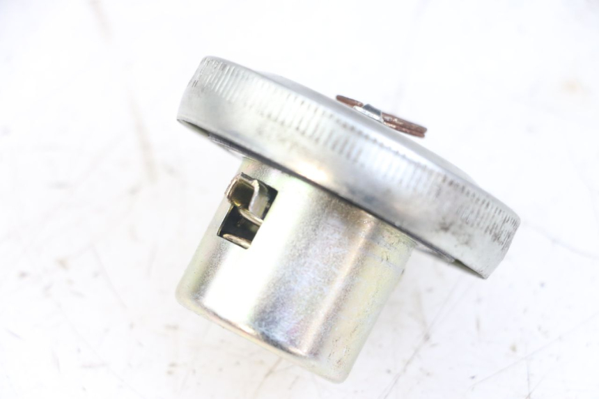 photo de TANKDECKEL KRAFTSTOFF SYM CROX 4T 50 (2016 - 2023) - Zoom auf Gebrauchszustand