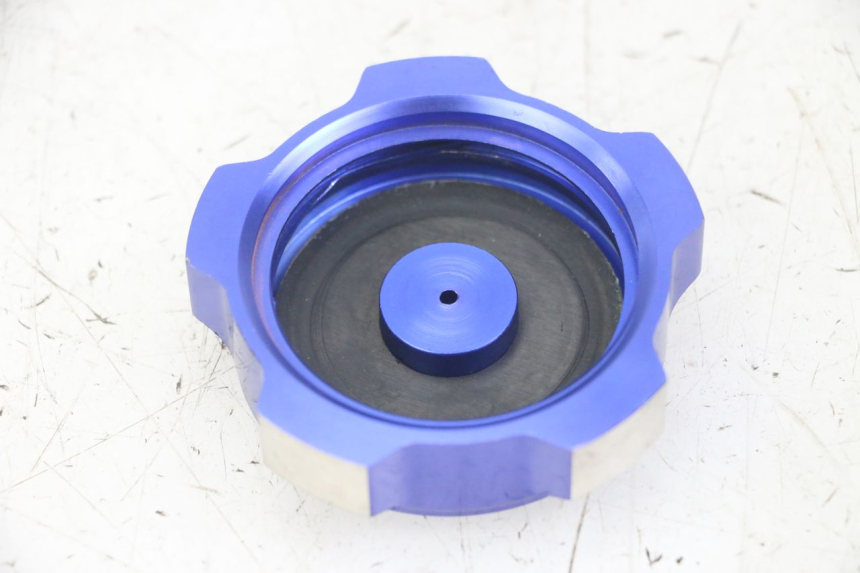 photo de TANKDECKEL KRAFTSTOFF CCR DIRT BIKE 125 - Alternative Perspektive