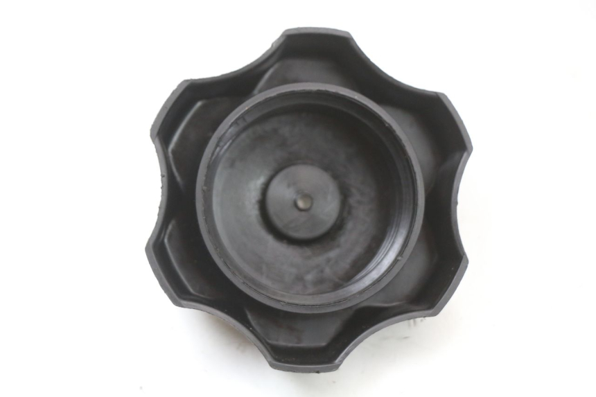 photo de TANKDECKEL KRAFTSTOFF KSR RACING DRIFT 140 - Zoom auf Gebrauchszustand