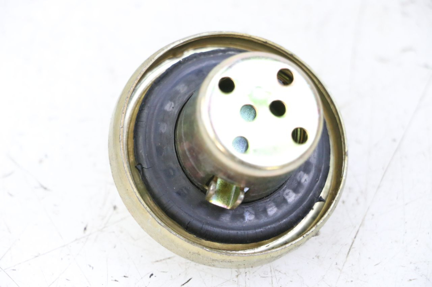 photo de TANKDECKEL KRAFTSTOFF JM MOTORS EVOLIS 4T 50 (2018 - 2022) - Zoom auf Gebrauchszustand