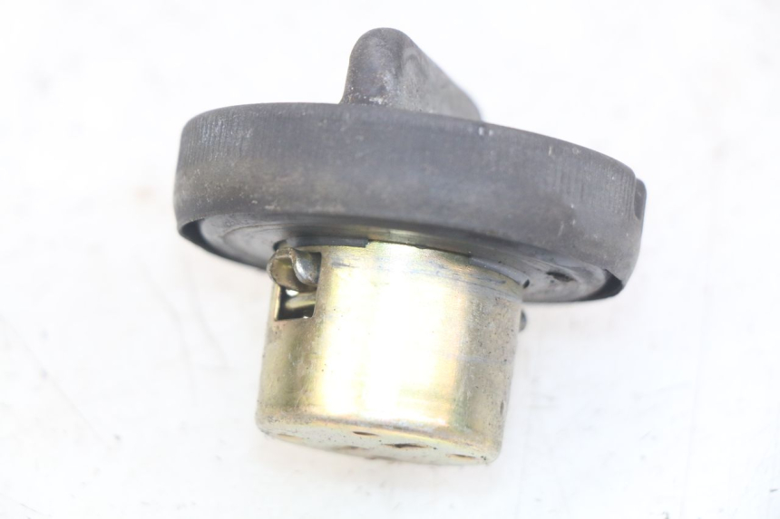 photo de TANKDECKEL KRAFTSTOFF HONDA FES PANTHEON 2T 125 (1998 - 2002) - Hauptansicht