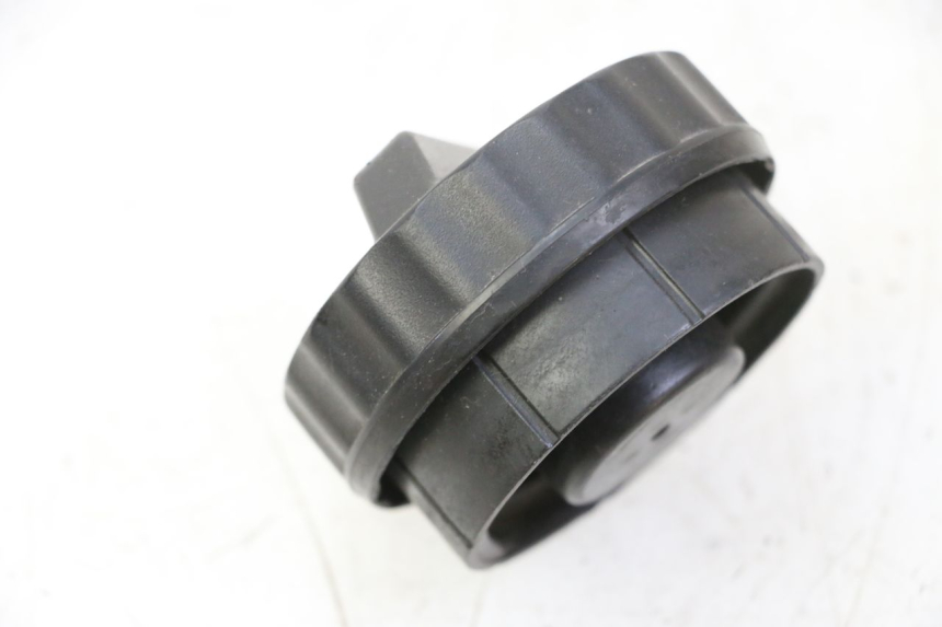 photo de TANKDECKEL HONDA FES S-WING SWING ABS 125 (2007 - 2015) - Zoom auf Gebrauchszustand