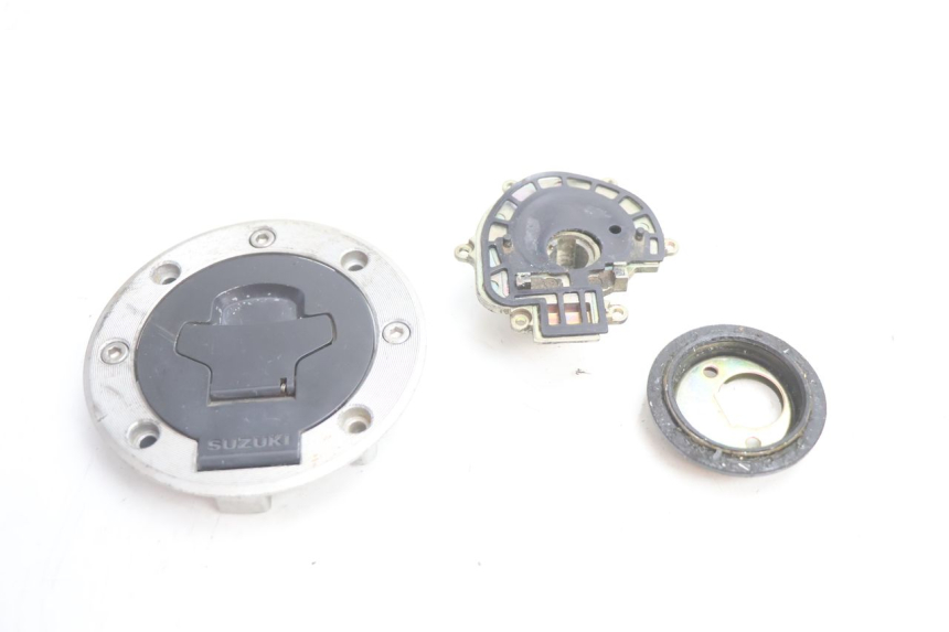 photo de TANKDECKEL SUZUKI GSF N BANDIT 1200 (2001 - 2005) - Detailansicht des Bauteils