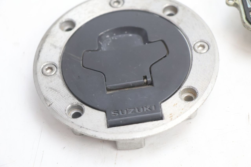 photo de TANKDECKEL SUZUKI GSF N BANDIT 1200 (2001 - 2005) - Zoom auf Gebrauchszustand