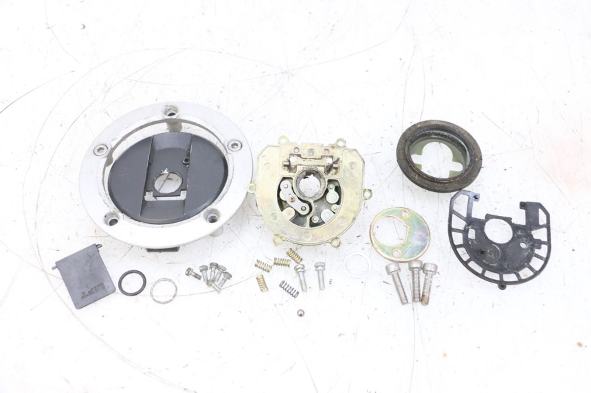 photo de TANKDECKEL SUZUKI GSXR GSX-R 1000 (2003 - 2004) - Charakteristische Merkmale