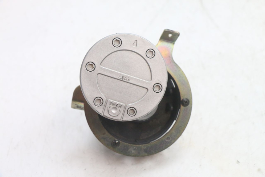 photo de TANKDECKEL SYM GTS EVO 125 (2009 - 2013) - Zoom auf Gebrauchszustand