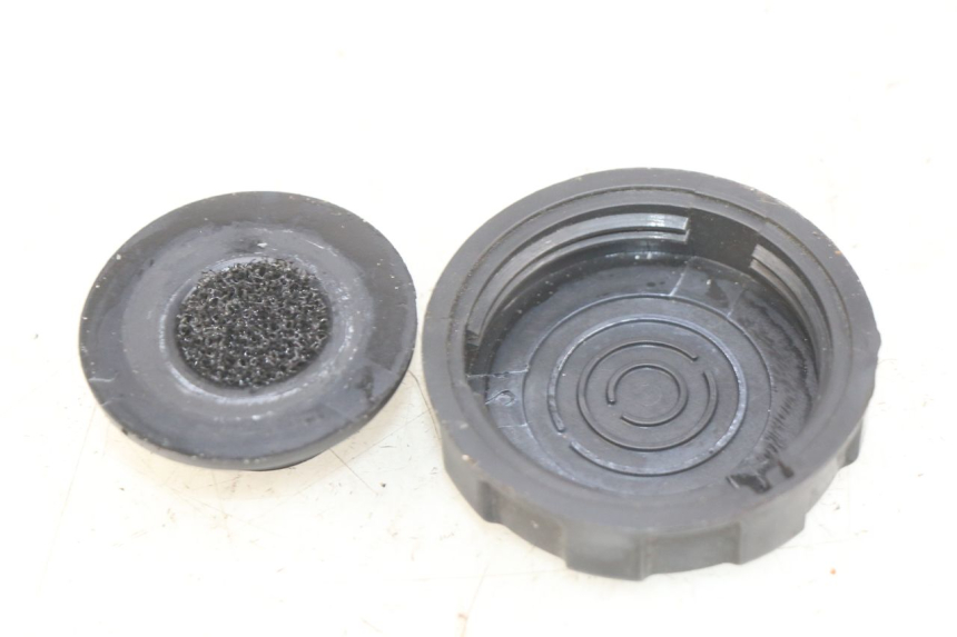 photo de TANKDECKEL KRAFTSTOFF PEUGEOT KISBEE 2T 50 (2010 - 2017) - Detailansicht des Bauteils