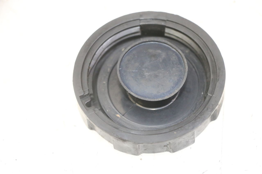 photo de TANKDECKEL KRAFTSTOFF PEUGEOT KISBEE 2T 50 (2018 - 2022) - Detailansicht des Bauteils