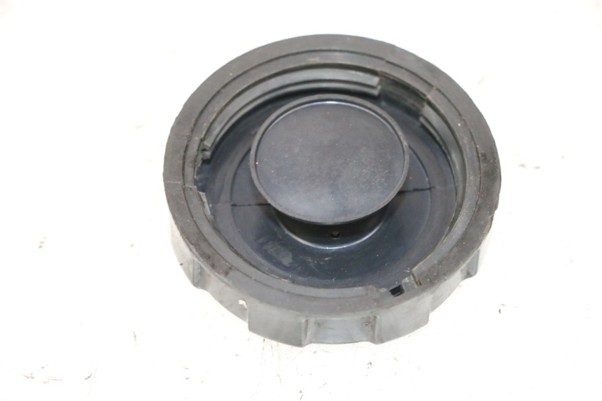 photo de TANKDECKEL KRAFTSTOFF PEUGEOT KISBEE 4T 50 (2010 - 2017) - Detailansicht des Bauteils