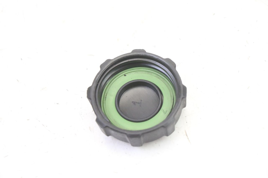 photo de TANKDECKEL KRAFTSTOFF PIAGGIO NEW TYPHOON 50 (2018 - 2021) - Zoom auf Gebrauchszustand