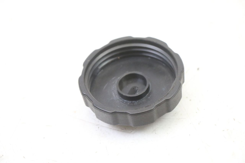 photo de TANKDECKEL PEUGEOT SATELIS COMPRESSOR K15 125 (2006 - 2009) - Zoom auf Gebrauchszustand