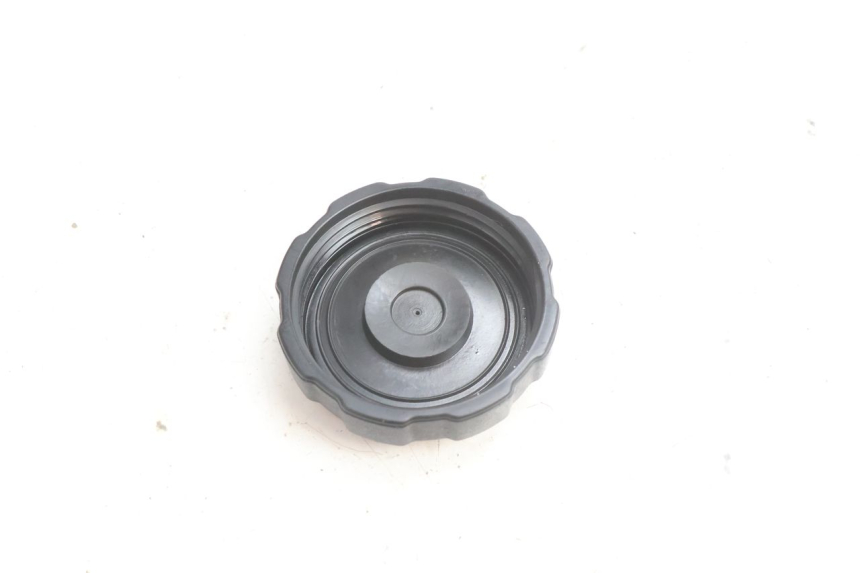 photo de TANKDECKEL KRAFTSTOFF PEUGEOT SATELIS 125 (2006 - 2009) - Zoom auf Gebrauchszustand