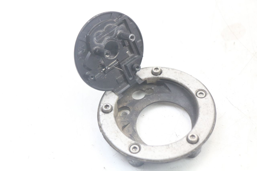 photo de TANKDECKEL KRAFTSTOFF TRIUMPH SPEED TRIPLE T301 900 (1994 - 1996) - Zoom auf Gebrauchszustand