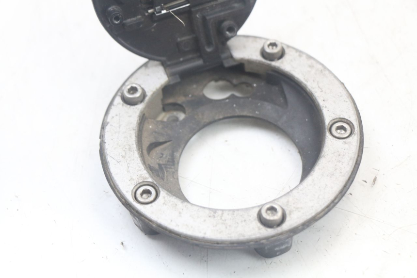 photo de TANKDECKEL KRAFTSTOFF TRIUMPH SPEED TRIPLE T301 900 (1994 - 1996) - Technische Nahaufnahme