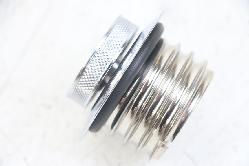 photo de TANKDECKEL KRAFTSTOFF HARLEY DAVIDSON SPORTSTER XL CUSTOM 1200 (2003 - 2004) - Alternative Perspektive