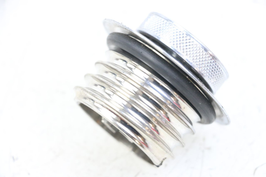 photo de TANKDECKEL KRAFTSTOFF HARLEY DAVIDSON SPORTSTER XL CUSTOM 1200 (2003 - 2004) - Technische Nahaufnahme