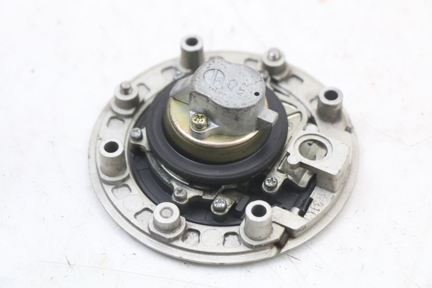 photo de TANKDECKEL SUZUKI SV S 650 (1999 - 2002) - Details der Befestigungspunkte