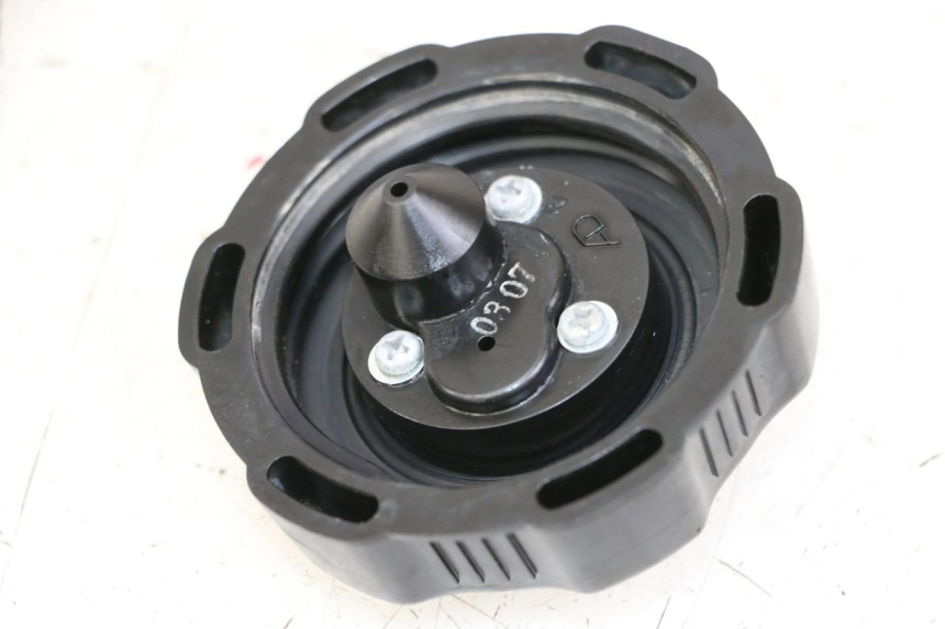 photo de TANKDECKEL KRAFTSTOFF YAMAHA TTR 125 (2000 - 2020) - Detailansicht des Bauteils