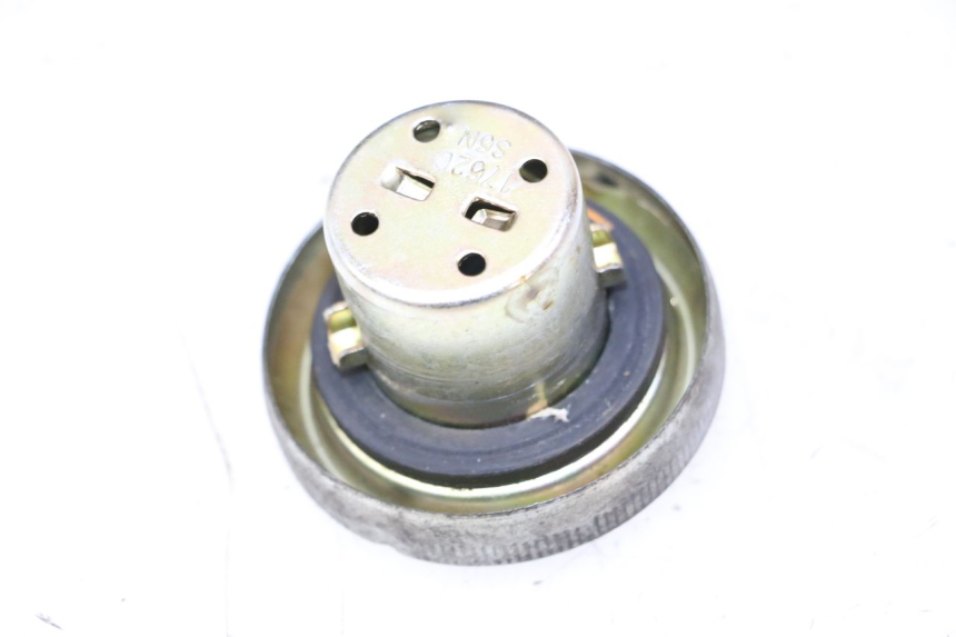 photo de TANKDECKEL PEUGEOT TWEET PRO CARGO 50 (2018 - 2022) - Zoom auf Gebrauchszustand