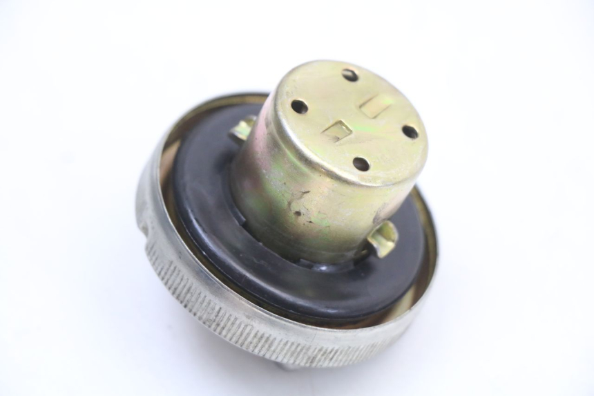 photo de TANKDECKEL HONDA WALLAROO DX 50 (1993 - 1996) - Zoom auf Gebrauchszustand