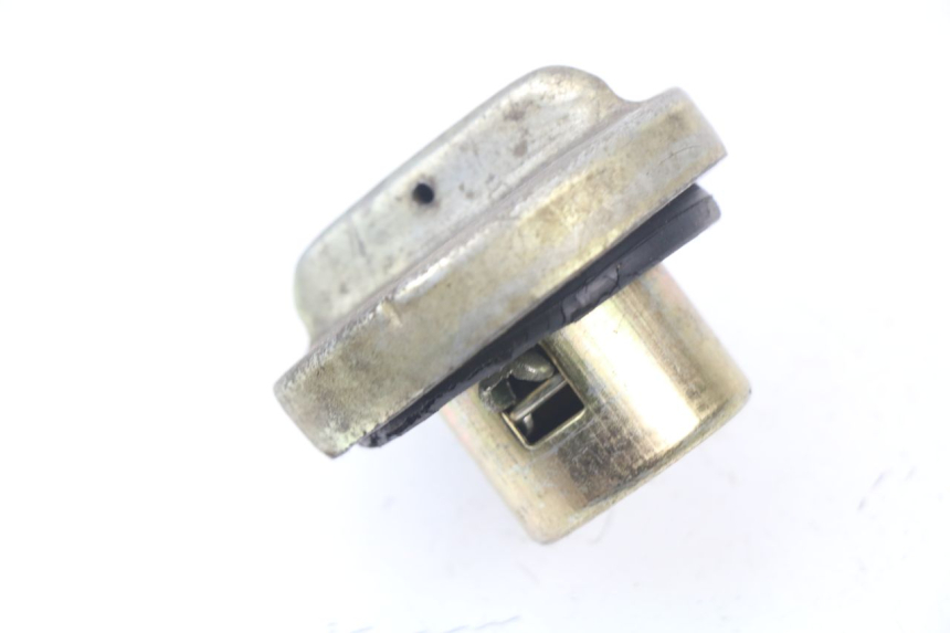 photo de TANKDECKEL KINROAD XT T-8 125 (2006 - 2006) - Detailansicht des Bauteils