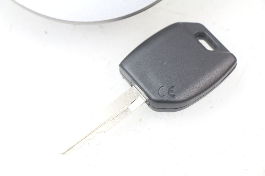 photo de TANKDECKEL KAWASAKI Z ABS 750 (2007 - 2013) - Oberflächenzustand und Material