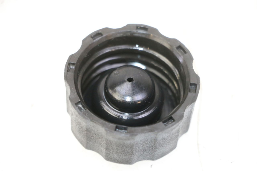 photo de ÖLBEHäLTERDECKEL PEUGEOT ELYSTAR 50 (2002 - 2014) - Detailansicht des Bauteils