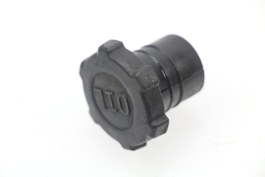 photo de ÖLBEHäLTERDECKEL PIAGGIO FLY 2T 50 (2004 - 2017) - Zoom auf Gebrauchszustand