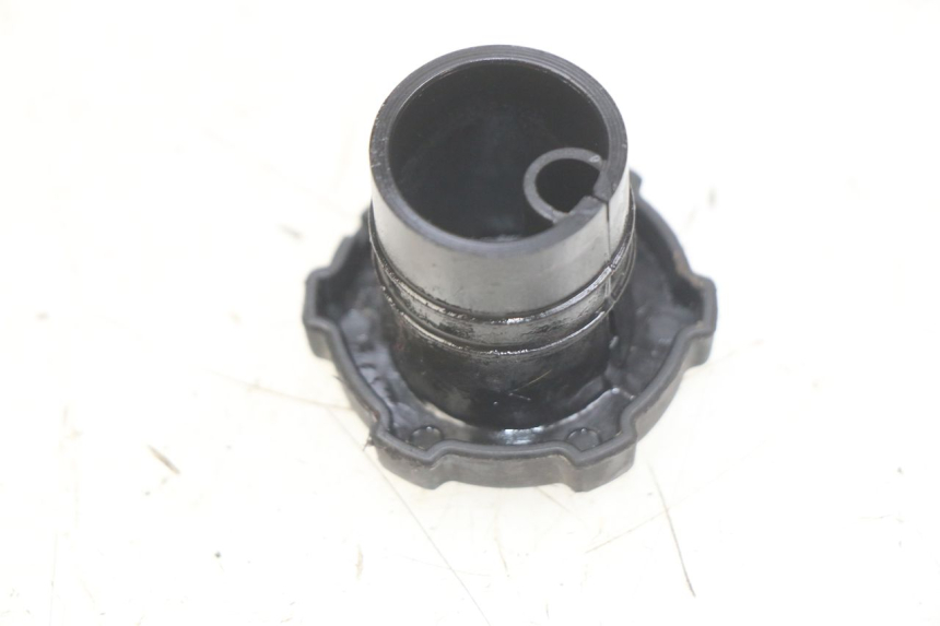 photo de ÖLBEHäLTERDECKEL PIAGGIO FLY 2T 50 (2004 - 2017) - Zoom auf Gebrauchszustand