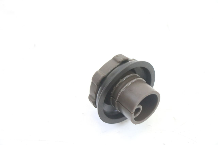 photo de ÖLTANKDECKEL PIAGGIO NRG POWER PUREJET 50 (2018 - 2021) - Zoom auf Gebrauchszustand