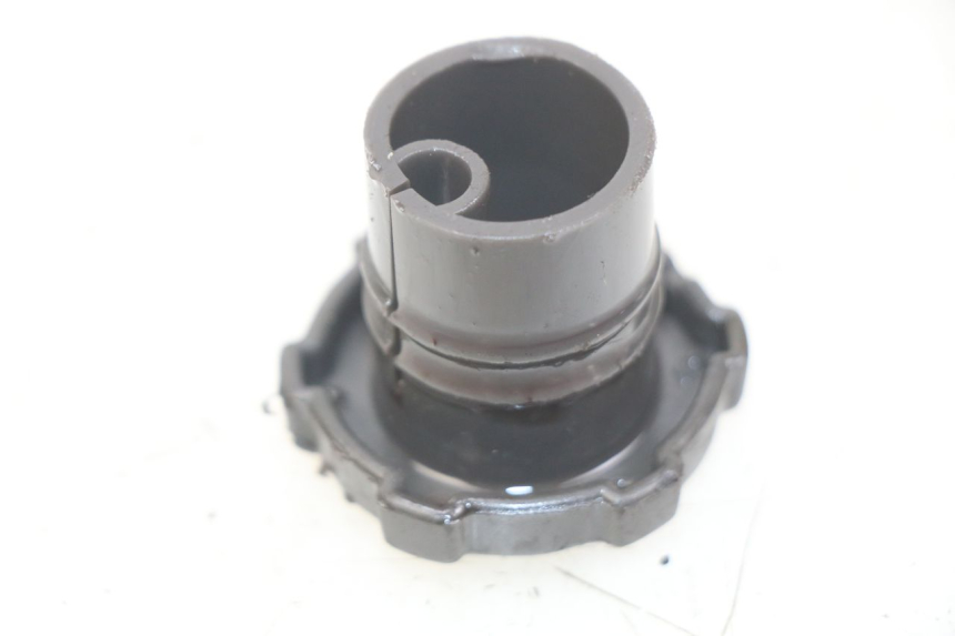 photo de ÖLBEHäLTERDECKEL PIAGGIO VESPA PRIMAVERA 2T 50 (2013 - 2018) - Zoom auf Gebrauchszustand