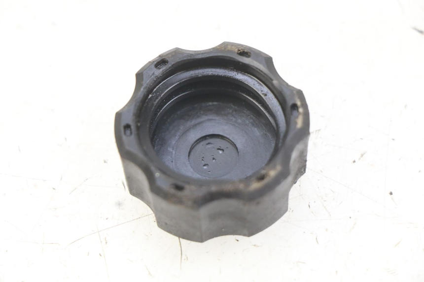 photo de AUSDEHNUNGSBEHÄLTERDECKEL HONDA CB R 1000 (2018 - 2023) - Detailansicht des Bauteils