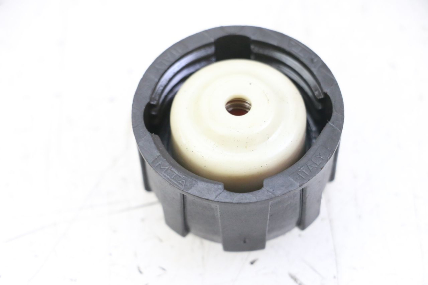 photo de KÜHLWASSERDECKEL PIAGGIO BEVERLY 125 (1998 - 2005) - Detailansicht des Bauteils