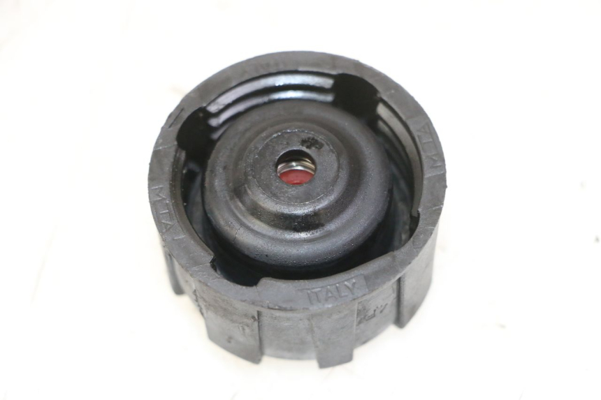 photo de KÜHLWASSERDECKEL PIAGGIO VESPA GRANTURISMO 200 (2004 - 2005) - Detailansicht des Bauteils