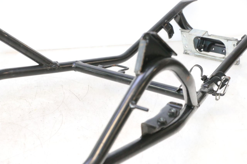 photo de HECKRAHMEN SUZUKI BURGMAN EXECUTIVE ABS 650 (2006 - 2012) - Alternative Perspektive