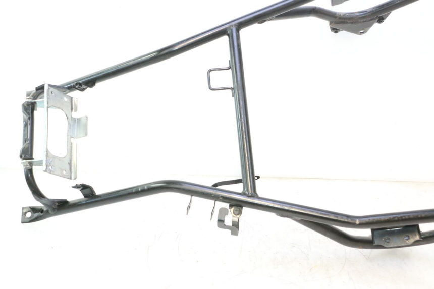 photo de HECKRAHMEN SUZUKI BURGMAN EXECUTIVE ABS 650 (2006 - 2012) - Oberflächenzustand und Material