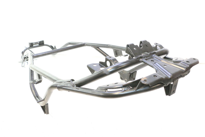 photo de HECKRAHMEN SUZUKI BURGMAN EXECUTIVE ABS 650 (2006 - 2012) - Detailansicht des Bauteils