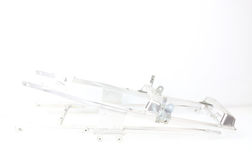 photo de HECKRAHMEN HONDA CBR 919 RR FIREBLADE 900 (1998 - 1999) - Zoom auf Gebrauchszustand