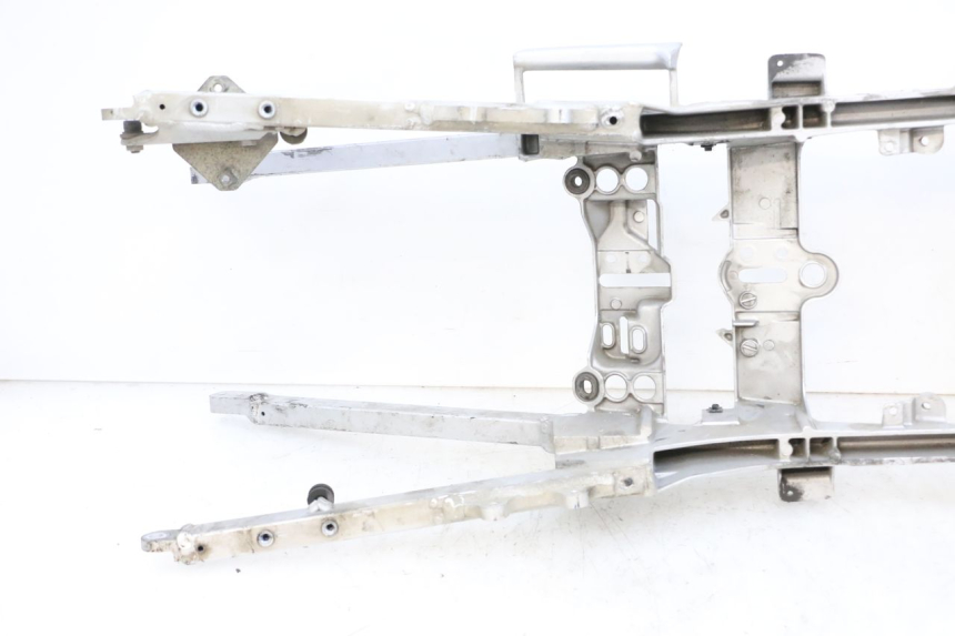 photo de HECKRAHMEN-SCHLEIFE YAMAHA FJR ABS 1300 (2006 - 2012) - Zoom auf Gebrauchszustand