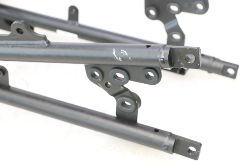 photo de HECKRAHMEN YAMAHA FZ8 800 (2010 - 2016) - Detailansicht des Bauteils