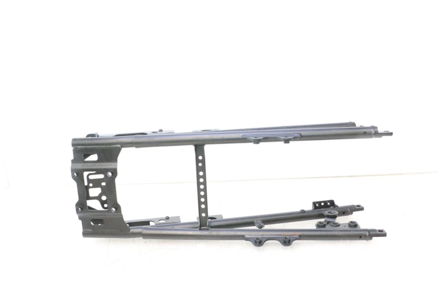 photo de HECKRAHMEN YAMAHA FZ8 800 (2010 - 2016) - Oberflächenzustand und Material