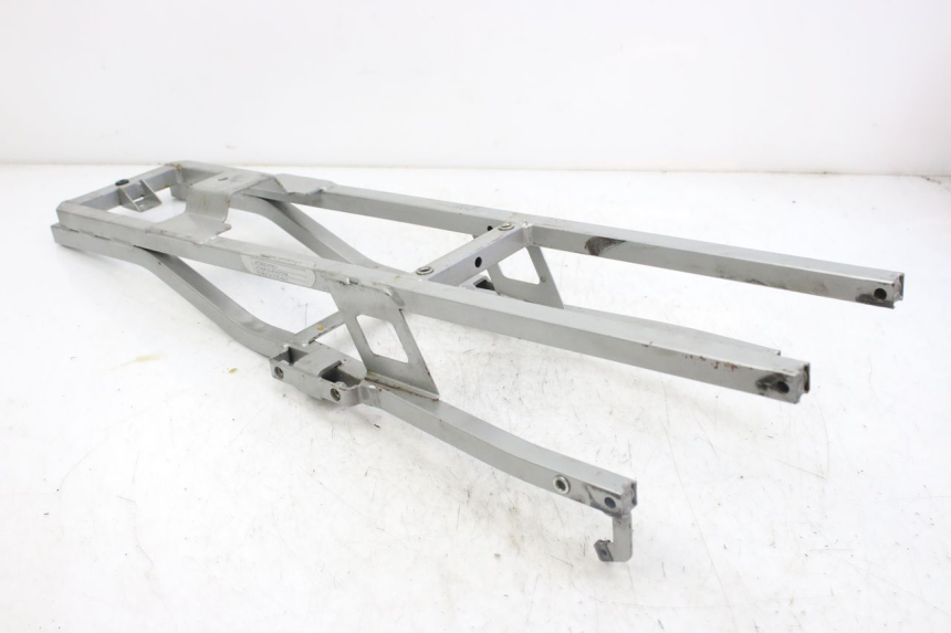 photo de HECKRAHMEN-SCHLEIFE DERBI GPR 50 (2004 - 2009) - Zoom auf Gebrauchszustand