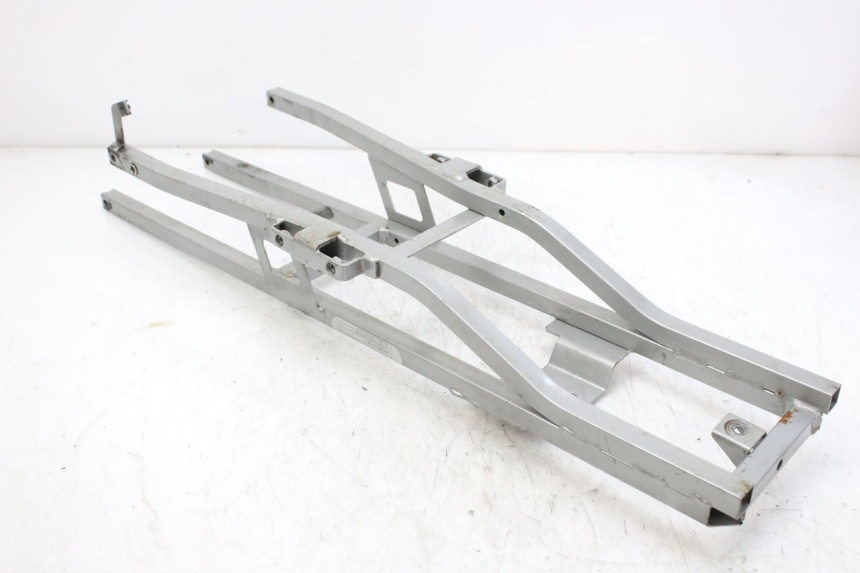 photo de HECKRAHMEN-SCHLEIFE DERBI GPR 50 (2004 - 2009) - Gesamtansicht des Produkts