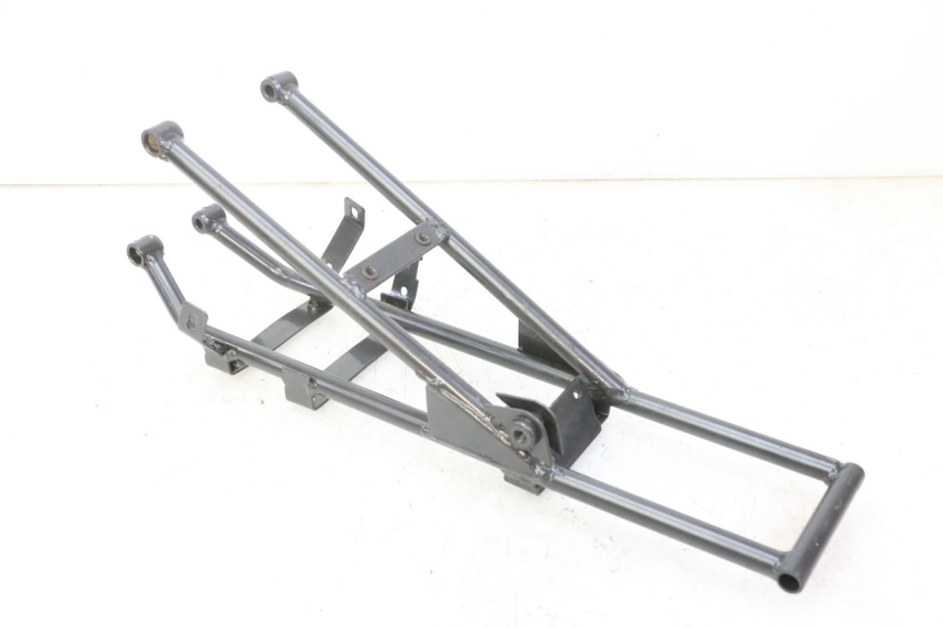 photo de HECKRAHMEN-SCHLEIFE APOLLO RFZ 125 - Detailansicht des Bauteils