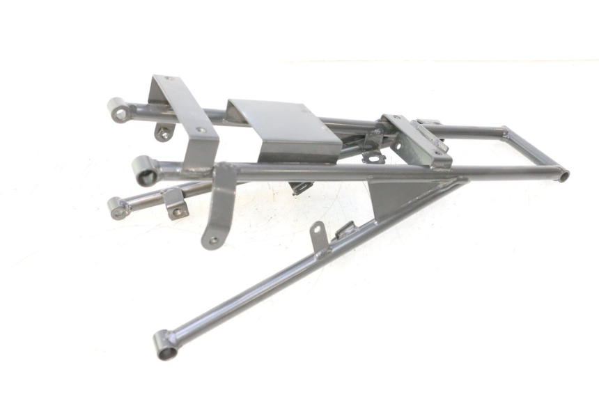 photo de HECKRAHMEN-SCHLEIFE APOLLO RFZ 150 - Alternative Perspektive